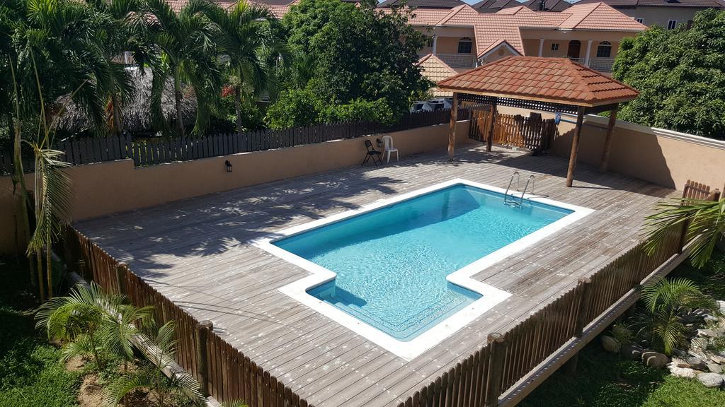 Apt 12, Executive Suites Ja - Palms Enfield Exterior photo